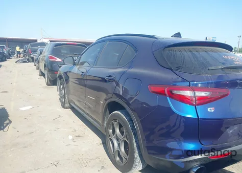 2018 Alfa Romeo Stelvio Sport Awd из США, поврежденный, VIN ZASFAKPN0J7B92833